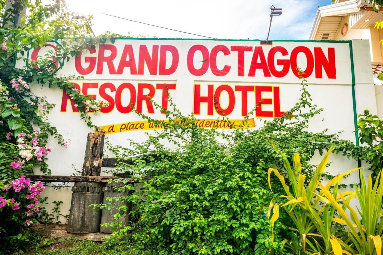 Grand Octagon Resort Laoag Zewnętrze zdjęcie